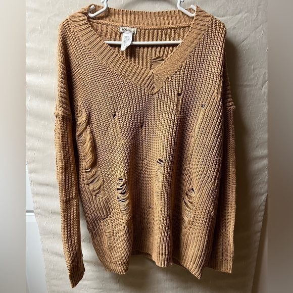 Fashion Nova Peach Distressed Knit Sweater, M/L - Picture 1 of 4